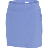 Woman 17" Back Pleat Pull-On Skort